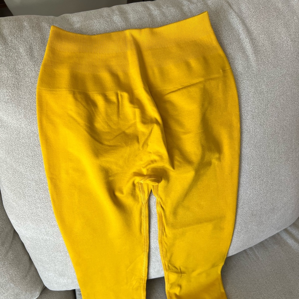 Alphalete Amplify Leggings